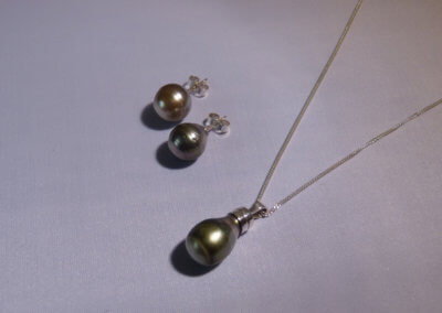 peacock pearl dropper earrings and pendant set